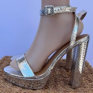 ASOS Shoes Women’s Silver Snake Print Platform Sandals Ankle Strap Chunky Heel 6